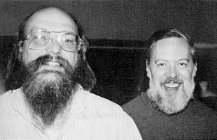 Ken Thompson (Gauche) et Dennis Ritchie (Droite)